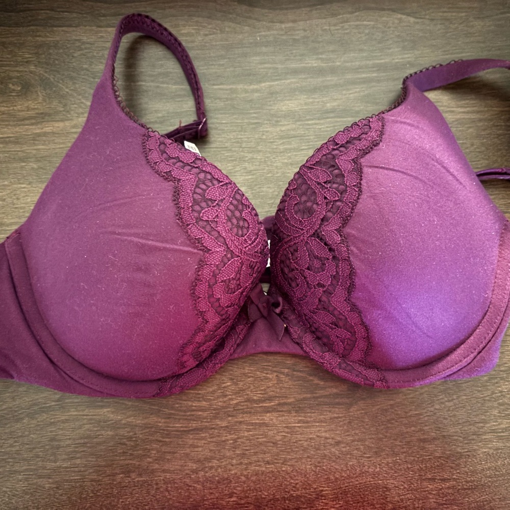 NWT Victoria’s Secret Body by Victoria Perfect Form purple bra